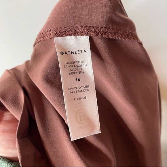 Athleta Skyline Short II Size 16 - Picture 5 of 6